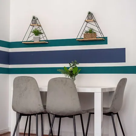 2bed Flat In Leith-free Parking- By Homes דירה *