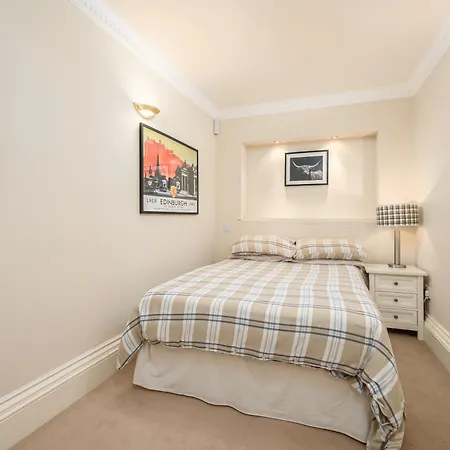 アパート Elegant Flat With Garden In West End *