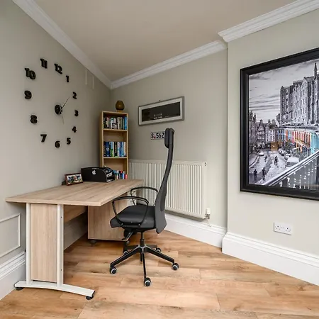 Elegant Flat With Garden In West End Lägenhet Edinburg