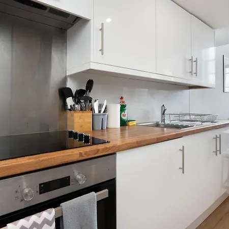 2bed-2bath Flat, Centre Apartament Edynburg