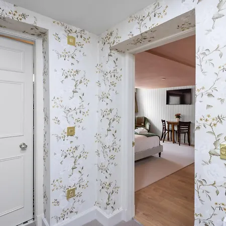 The Townhouse, Leith