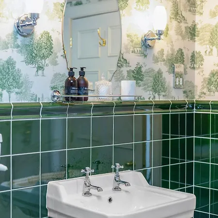 The Townhouse, Leith Edinburgh