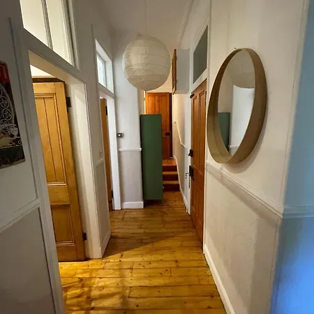 Charming Flat In Beautiful Area * Edinburg