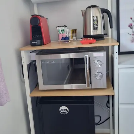 Innisfail Edi - Double With Private Bathroom Ubytování v soukromí *