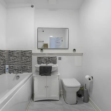 Daire Free Parking - Centre - Sleeps 5 - Modern