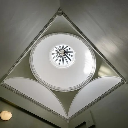 Edinburgh's Finest - Chic And Luxurious Shore Edinburg