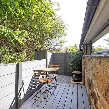 別荘 Argyl - The Foundry, A Bright One Bedroom House With Balcony *