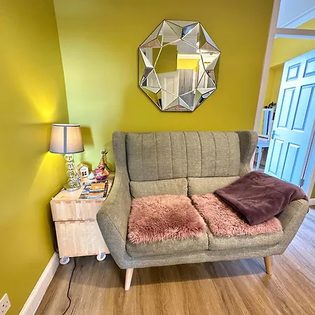 Apartment Cosy In Centre , 2 Bedroom1 Bathroom *