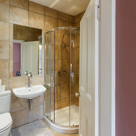 Sublime 1bd Retreat Near Centre * Edinburgh