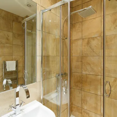 Sublime 1bd Retreat Near Centre