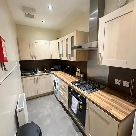 2 Bed Flat In Édimbourg