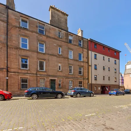 Apartment Thorntree 2 Bedroom With Sofa Bed - Edinburgh