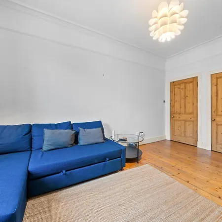 Thorntree 2 Bedroom With Sofa Bed - *