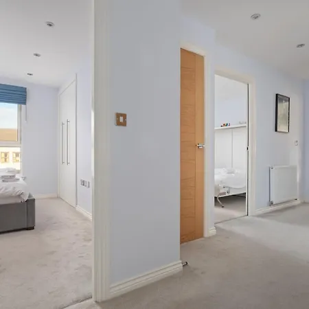 Pass The Keys Modern 2bed Lejlighed