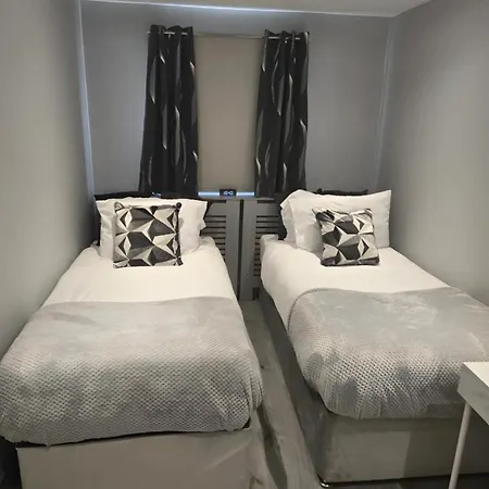 Dynastays- Stylish Seaside Home- Dog Friendly, Garden & Parking (adults Only) Hébergement de vacances Édimbourg