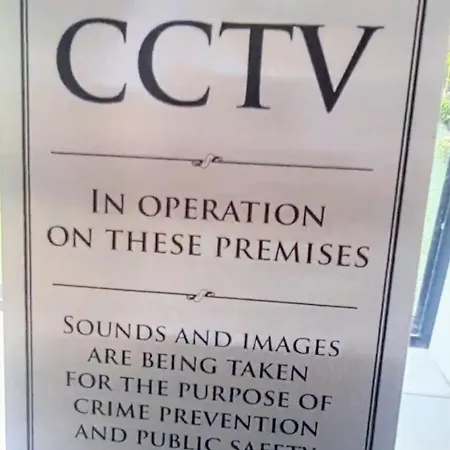 Dynastays- Stylish Seaside Home- Adults Only, Dog Friendly, Garden & Parking