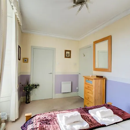 Lägenhet Guestready - Historic Old Town Edinburg