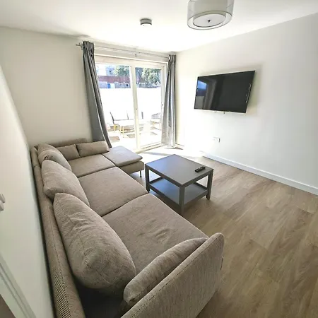 Cozy Corner 2 Bedroom House 度假居 爱丁堡