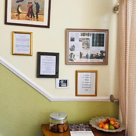 Thistle Guest house *