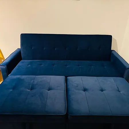 Murrayfield Maindoor Flat With Free Parking And Great Public Transports Link Lägenhet