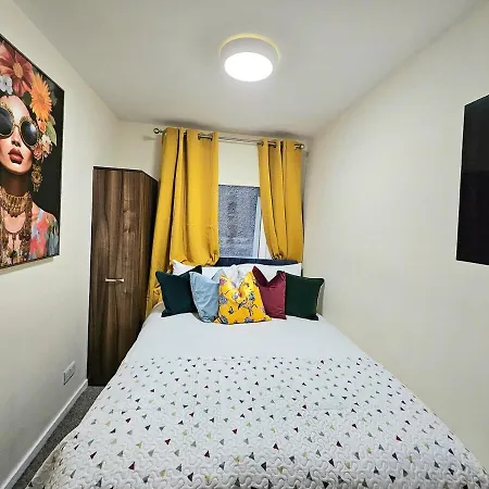 2 Bedroom, 4 Beds -grassmarket * Edimburgo