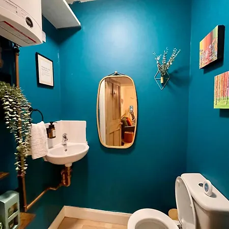 Cosy Flat In Heart Of *