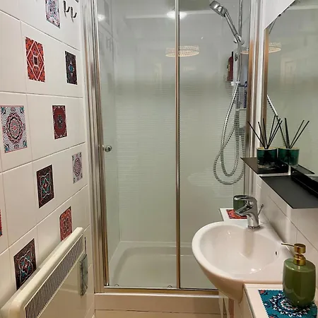 Cosy Flat In Heart Of