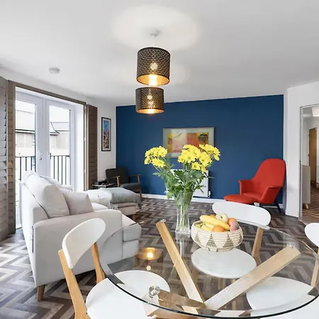 Stylish 2bed Flat Near Arthur's Seat And Waverley Station