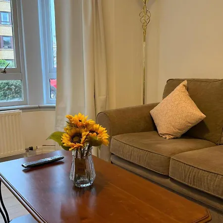 Apartment Centre Flat *