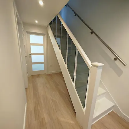 Cozy Corner 2 Bedroom House 爱丁堡