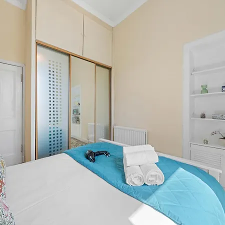 Cosy 1 Bedroom Next To Fountain Park - Apartment *