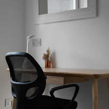 Holyrood Duplex 3-bedroom Apartament