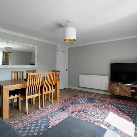 Holyrood Duplex 3-bedroom