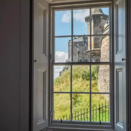 Apartment Chic 1bd Flat - Wviews Of Castle! *