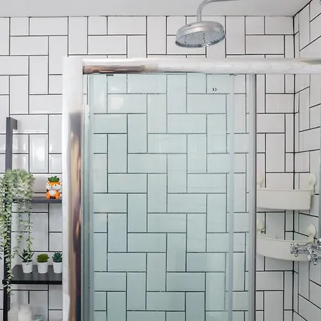 Chic 1bd Flat - Wviews Of Castle! Apartment