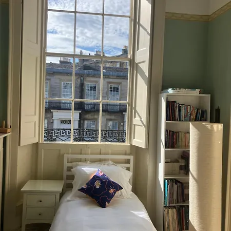 Villa Georgian Townhouse In Centre Edinburg