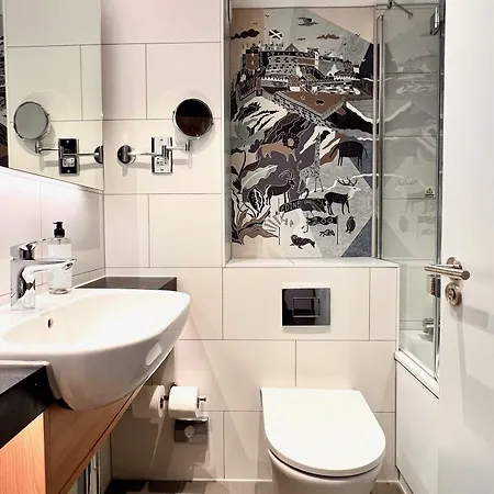 Hotel Zoo By Ihg 4*