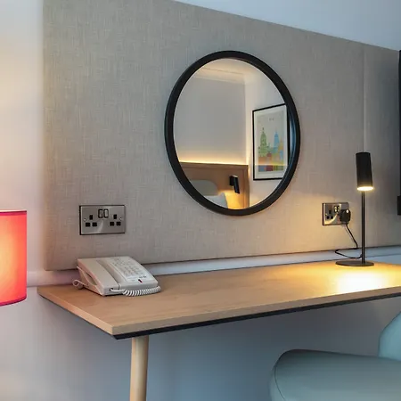 Zoo By Ihg Hotell 4*
