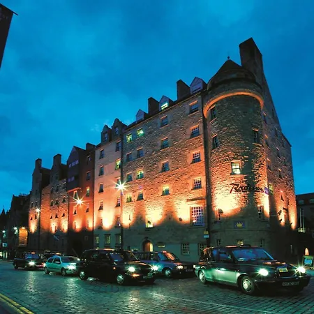 Radisson Blu Hotel, Centre Hotel 4*