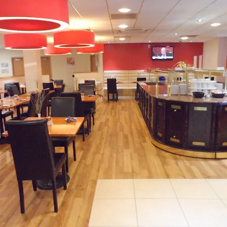 Britannia Hotel 3*
