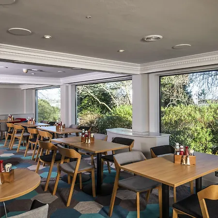Express West By Ihg Hotel Edinburgh