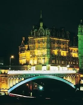 Hilton Carlton Hotel 4*