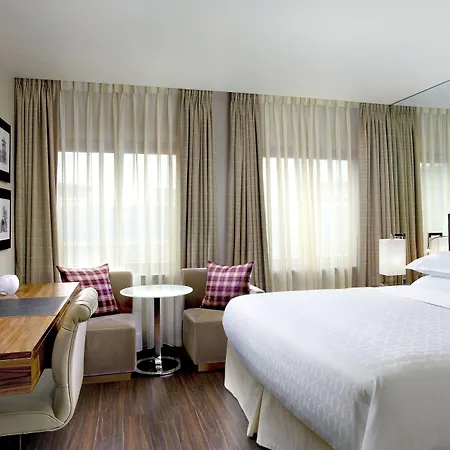 Sheraton Grand & 5*