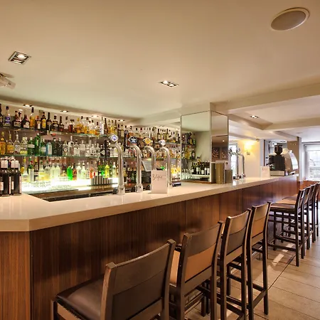 Bruntsfield Hotel 4*