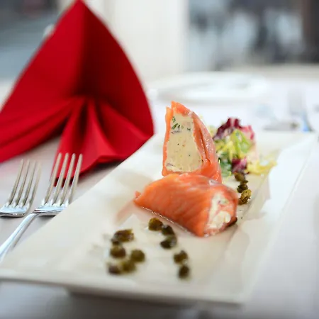 Old Waverley Edinburgh