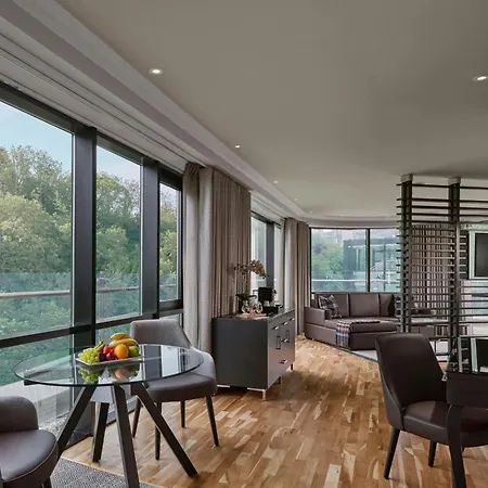 Otel The Glasshouse, Autograph Collection