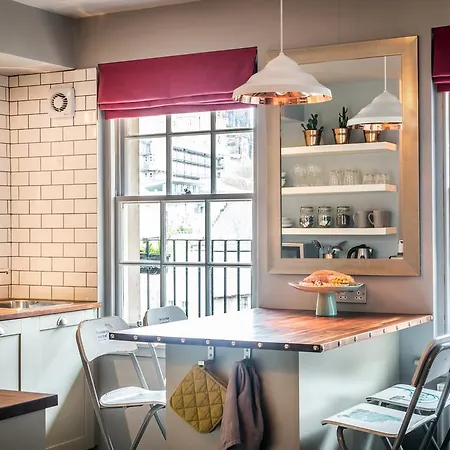 Our Bijou Daire