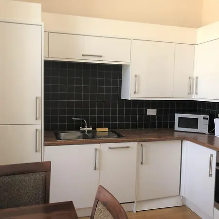 Cairn & 3* Edinburgh