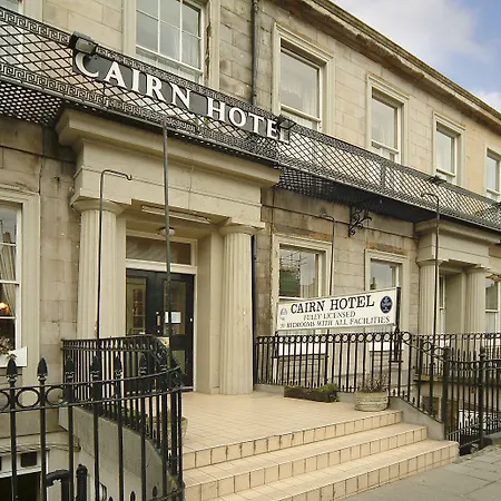 Cairn & 3*