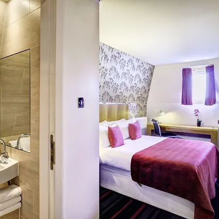 Four Points By Sheraton Hotel 4*